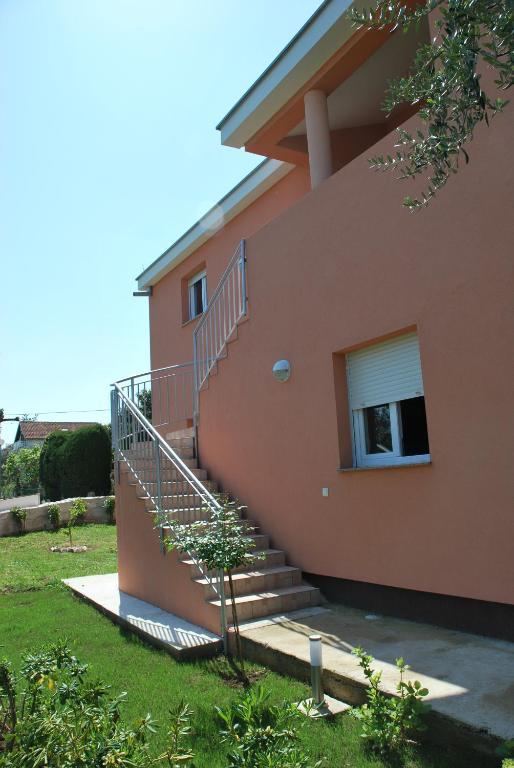 Apartments Luna Sukosan Exterior photo