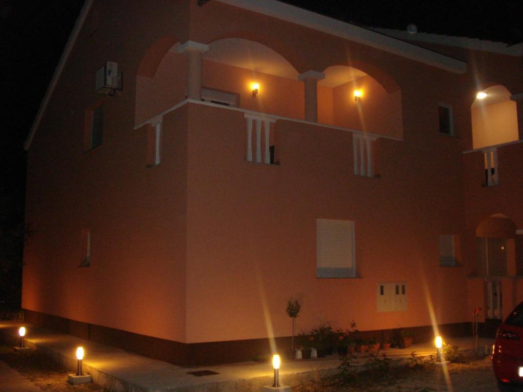 Apartments Luna Sukosan Exterior photo